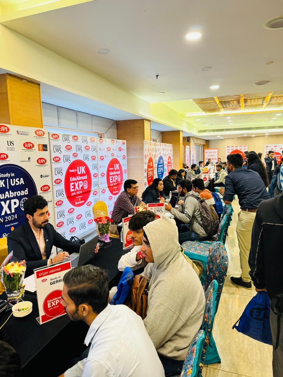 Students meeting university representatives at ESPI's Eduabroad EXPO